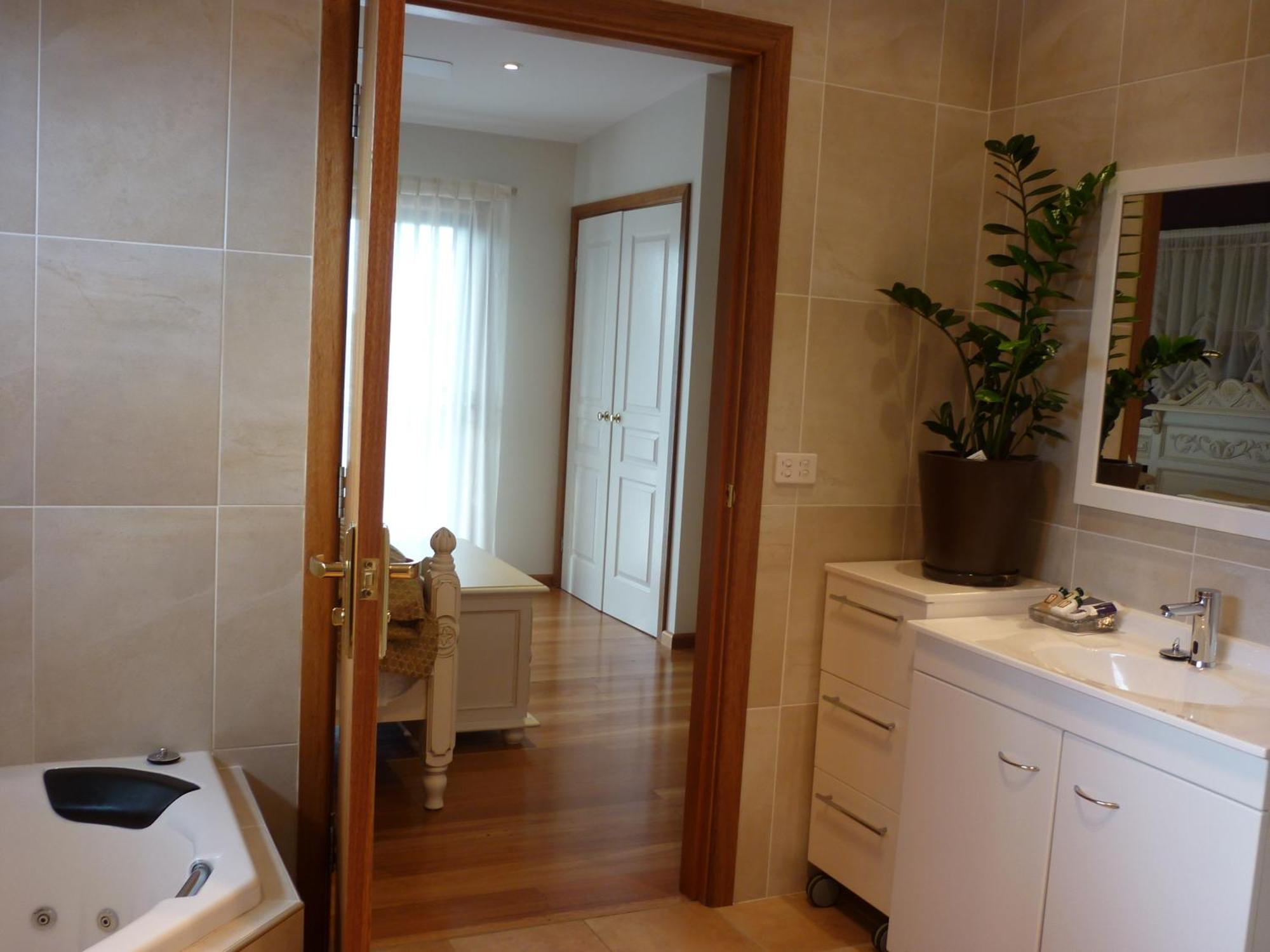 Lavender House Bed & Breakfast Зе-Энтранс Экстерьер фото